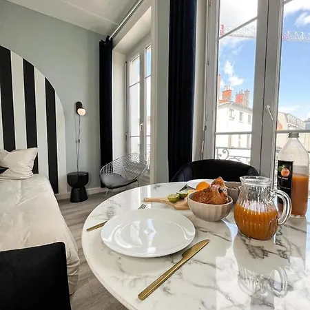 Medice Apartment Lyon